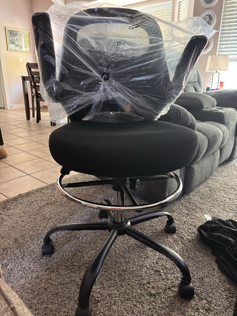 Brand new hylone office/drafting chair, fully adjustable, beautiful condition