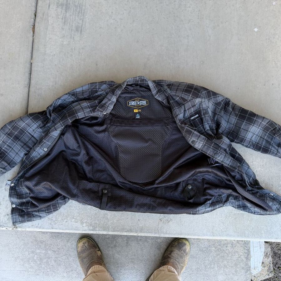 Motorcycle jacket with built in armor medium