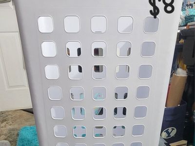 Sterilite Laundry Hamper