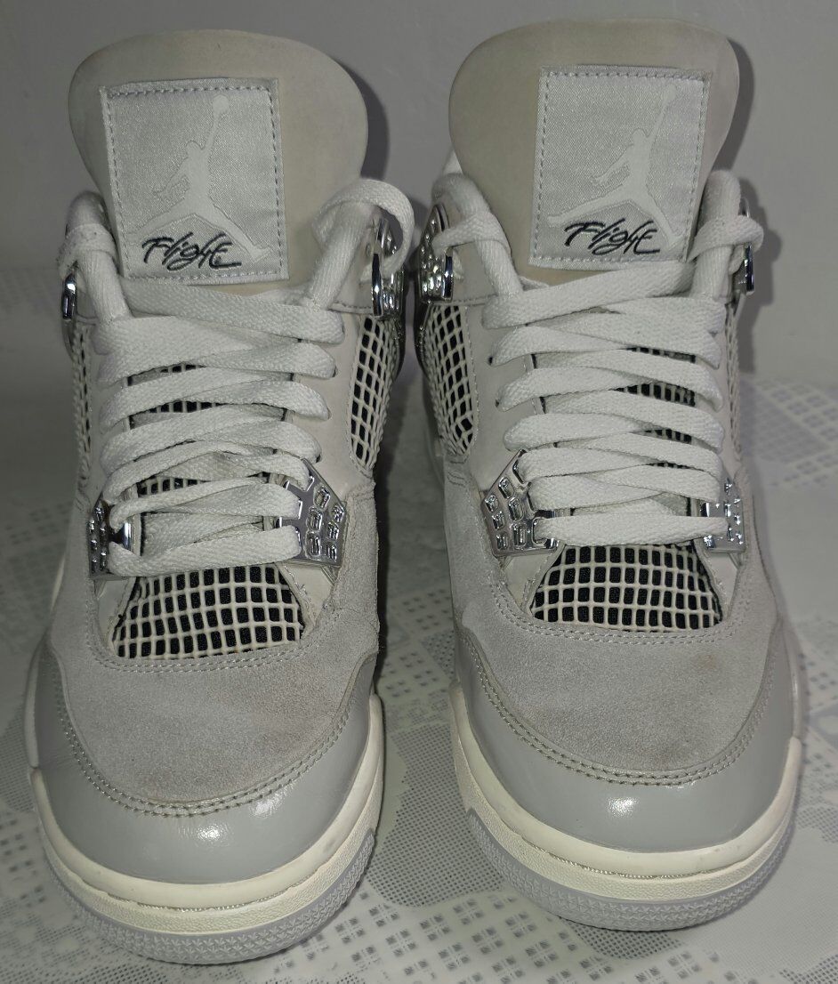 Air Jordan 4 "Frozen Moments" sneakers Size 8.5W