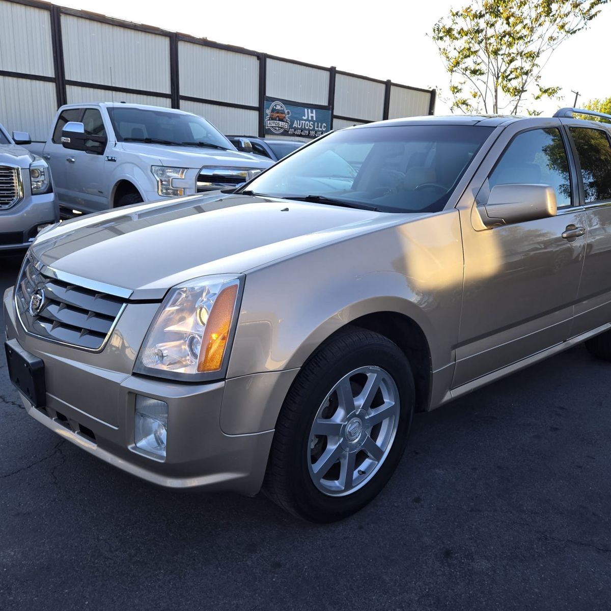2005 Cadillac SRX V8