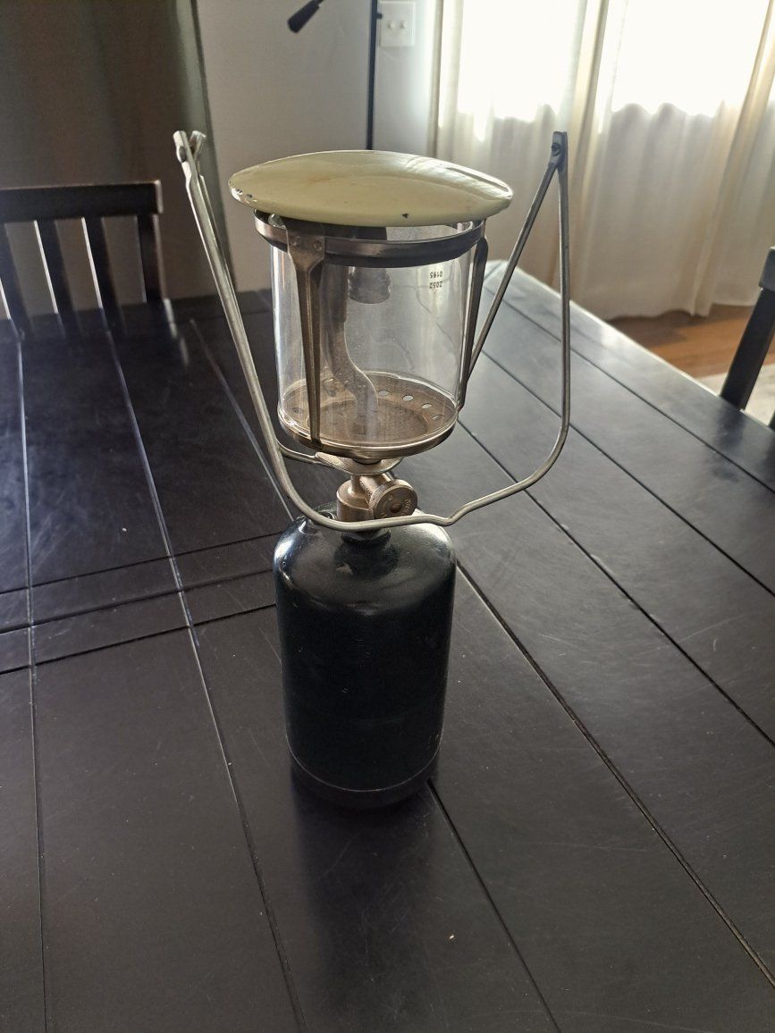 Vintage Coleman Propane Lantern - Clear Glass Globe, Single Mantle