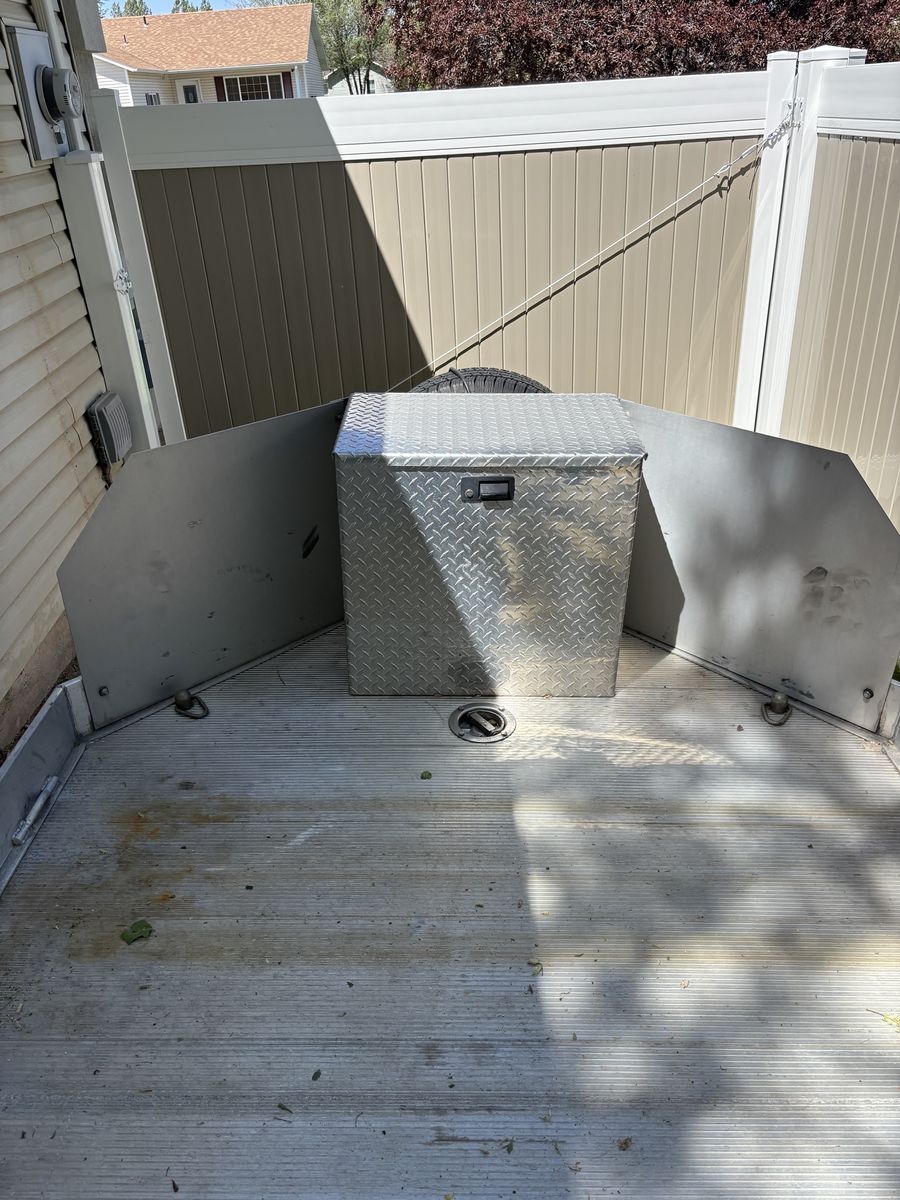 Main image 8