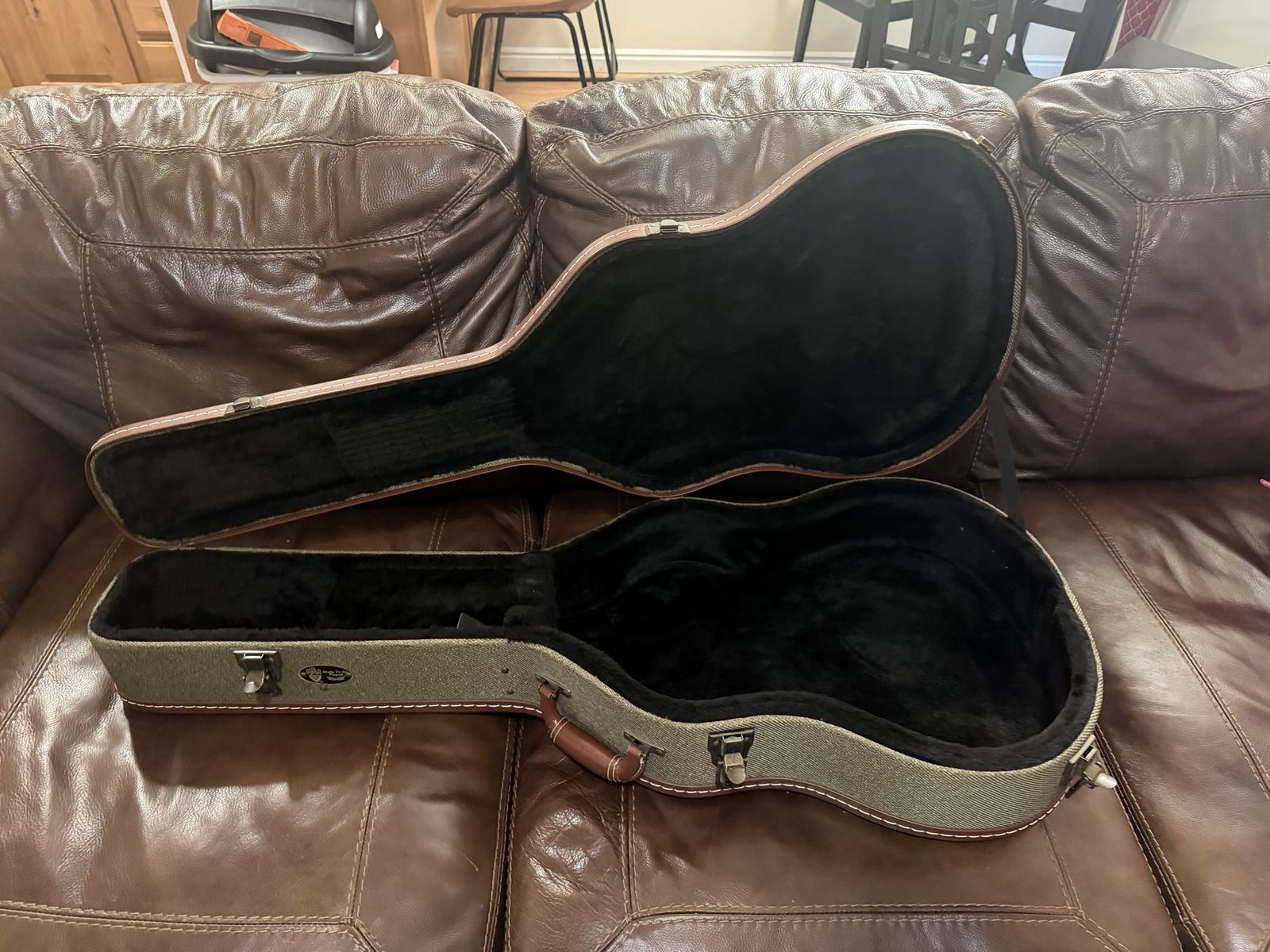Guild guitar case