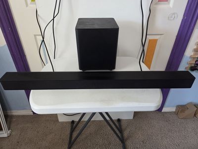 Vizio 2.1 Sound Bar and Wireless SubWoofer, Model: V21-H8