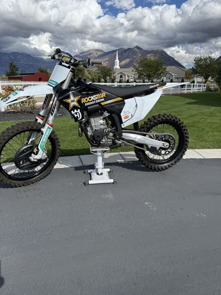 2022 FC450 Rockstar Edition