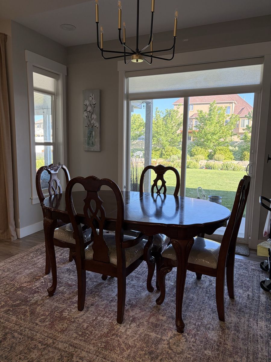 Classic Wood Dining Table & 6 Chairs Set - Oval Tabletop, Carved Details