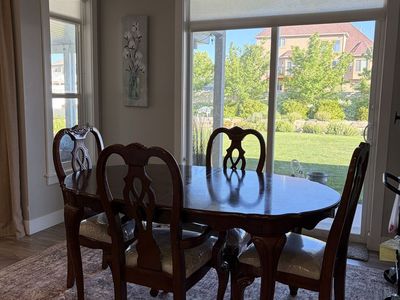 Classic Wood Dining Table & 6 Chairs Set - Oval Tabletop, Carved Details