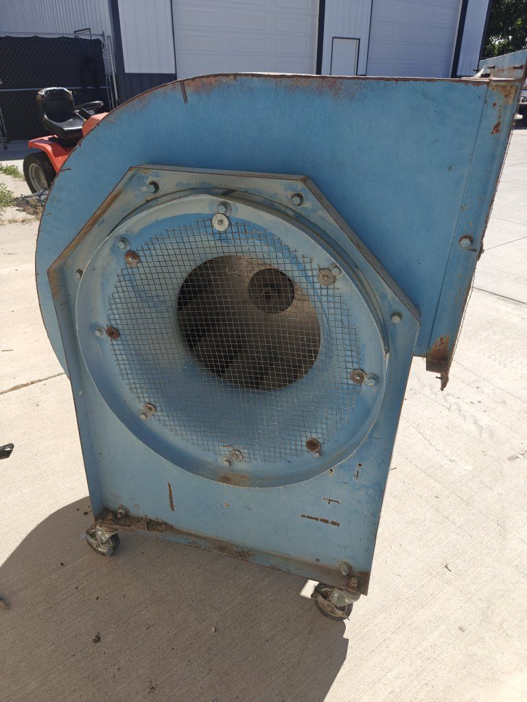 Main image 3