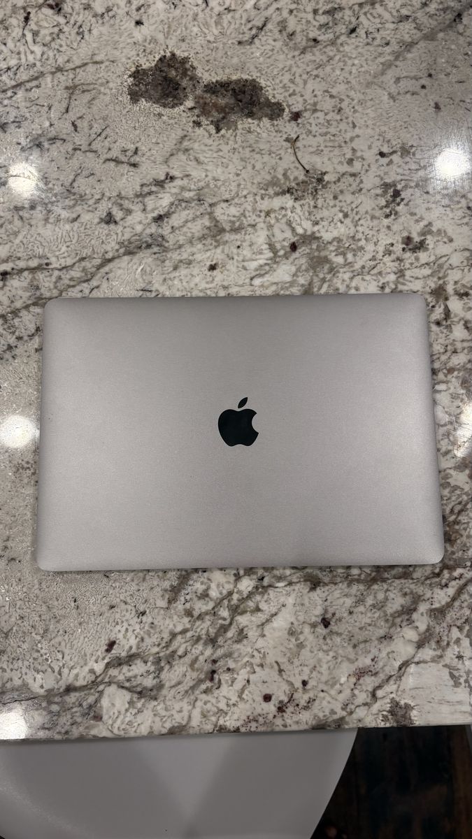 Macbook Pro 13 inch 2020