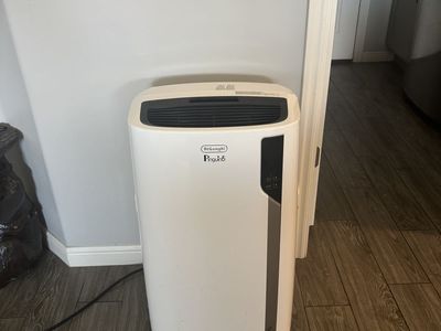 DeLonghi Pinguino Room Air Conditioner