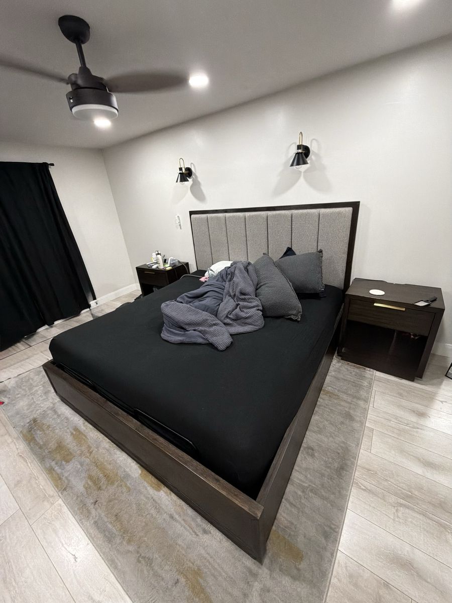 King Upholstered Platform Bed