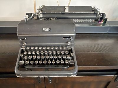 Vintage Royal Manual Typewriter Black Matte Wide Carriage