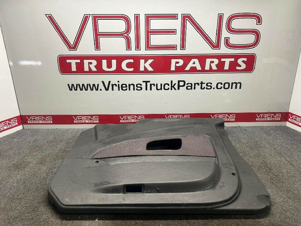 3836063C93 PANEL DOOR TRIM RIGHT HAND FRONT STANDARD MAN POCKET
SUPERSEDES