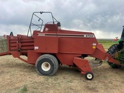 Hesston 4750 3x3 Square Baler - Agricultural Farm Equipment