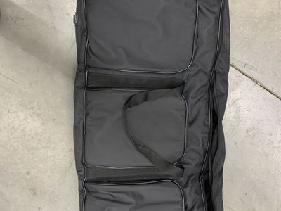 VEVOR 61 Key Keyboard Case, 40.9 x 16.9 x 5.1 in Interior, Padded Rolling Piano Case with Wheels,
