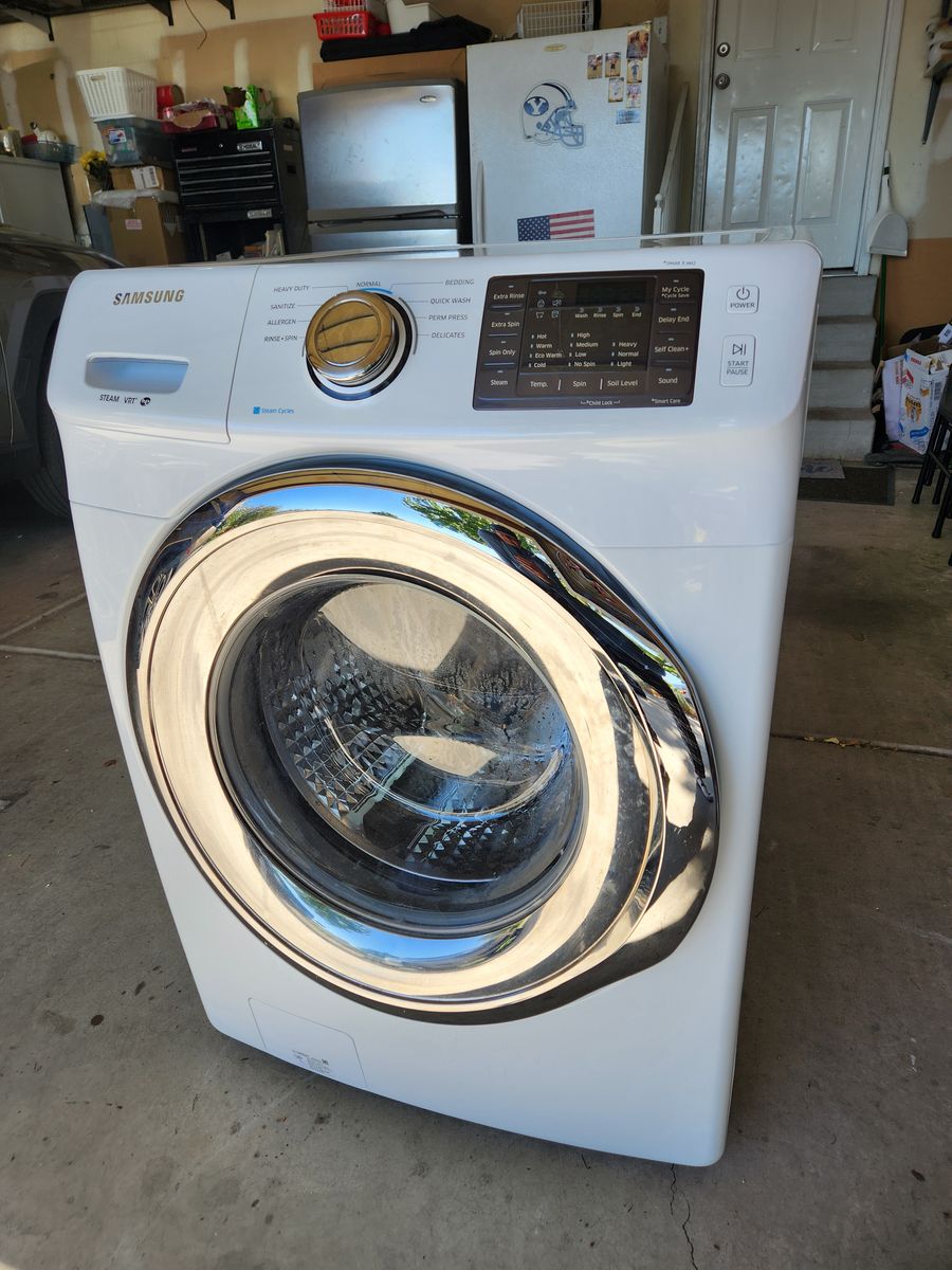 Samsung Front-Load Washing Machine - White with Steam Cycles