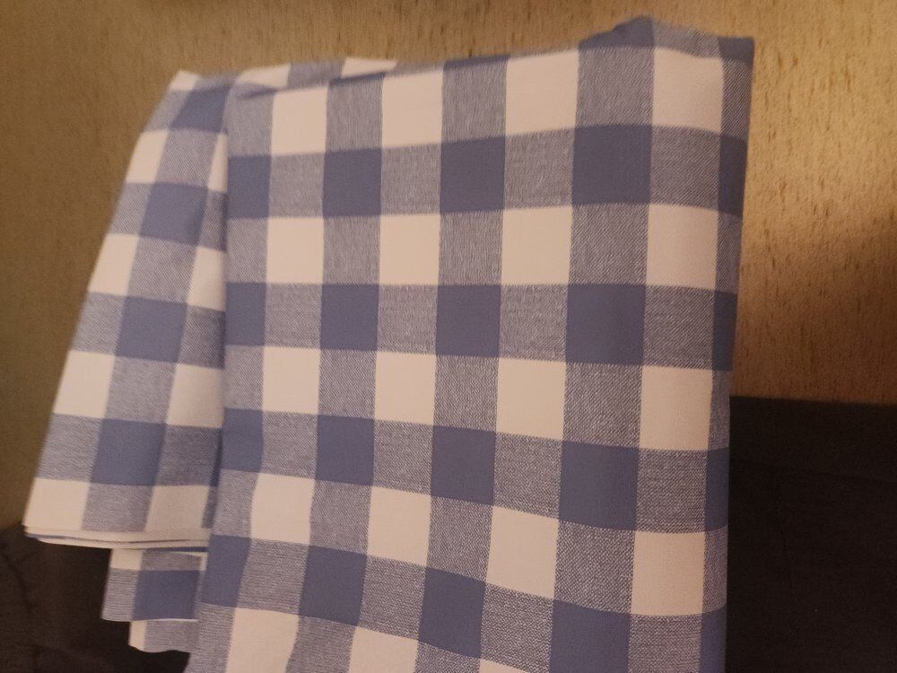 64× 108 vynall table clothes