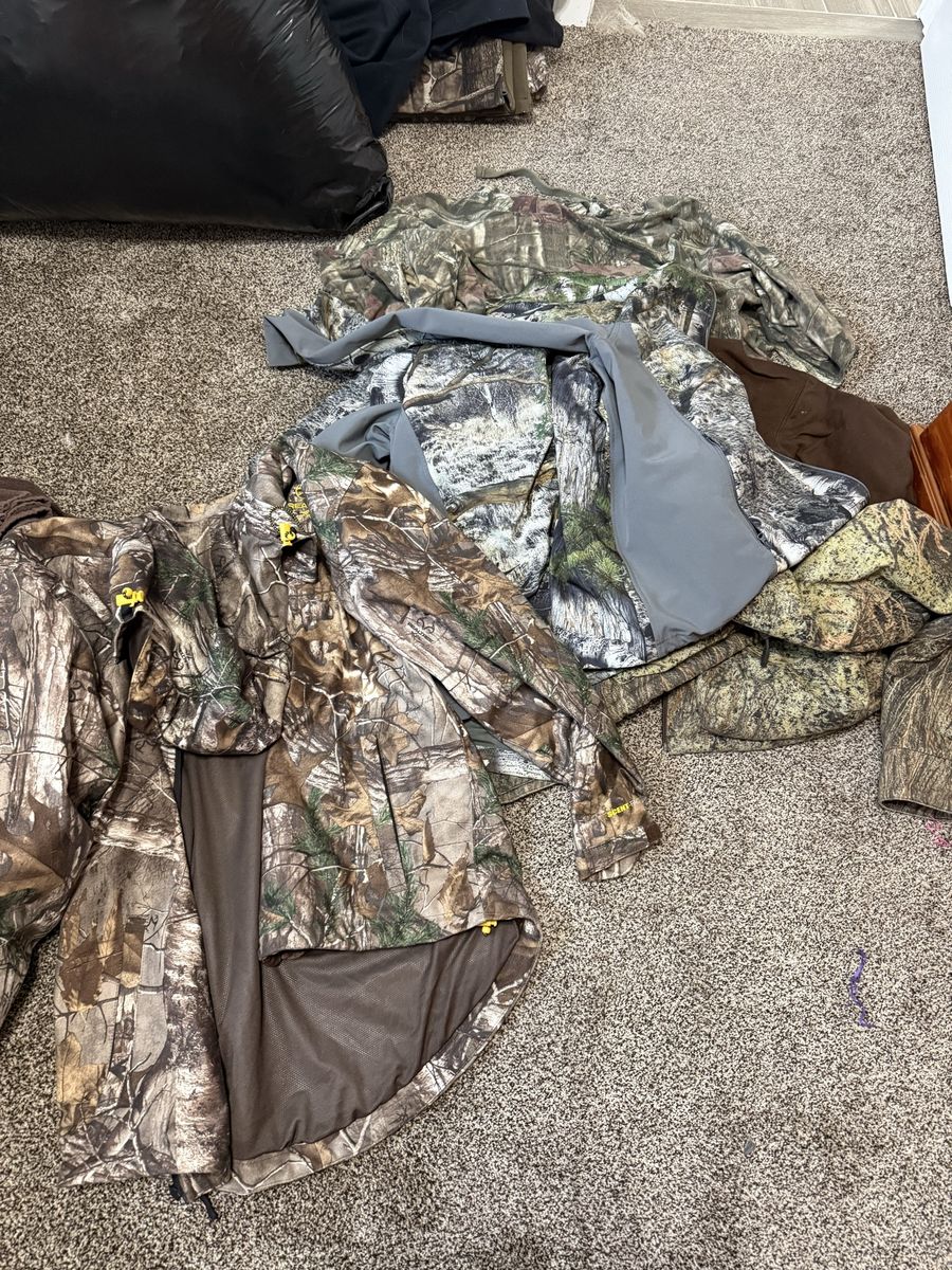 Camo Hunting Gear Lot - Jackets & Pants - Various Brands & Patterns Mens Size Large