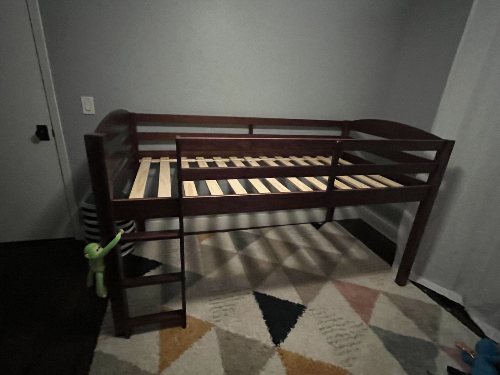 XL twin loft bed