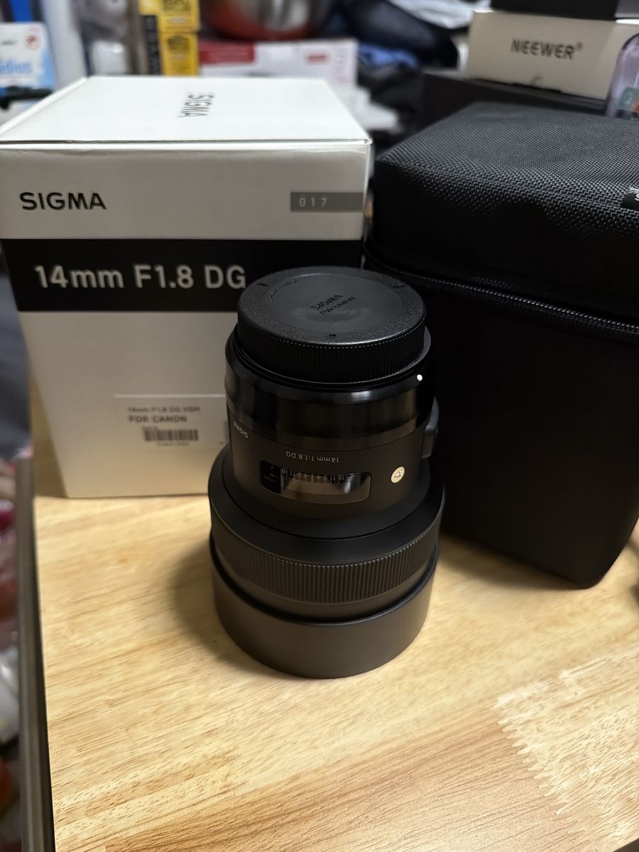 Sigma 14mm F1.8 DG Art Lens for Canon EF Mount - Wide Angle Prime