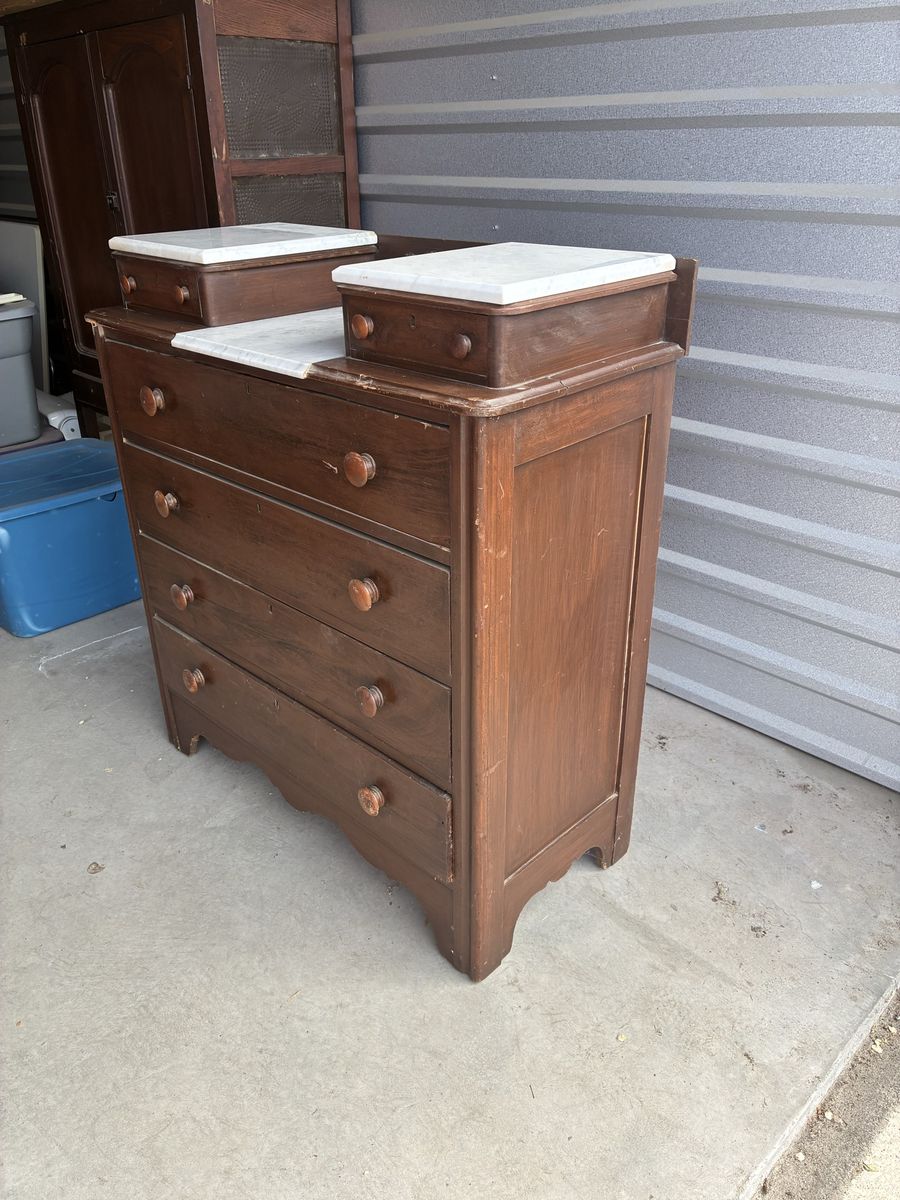 Main image 4