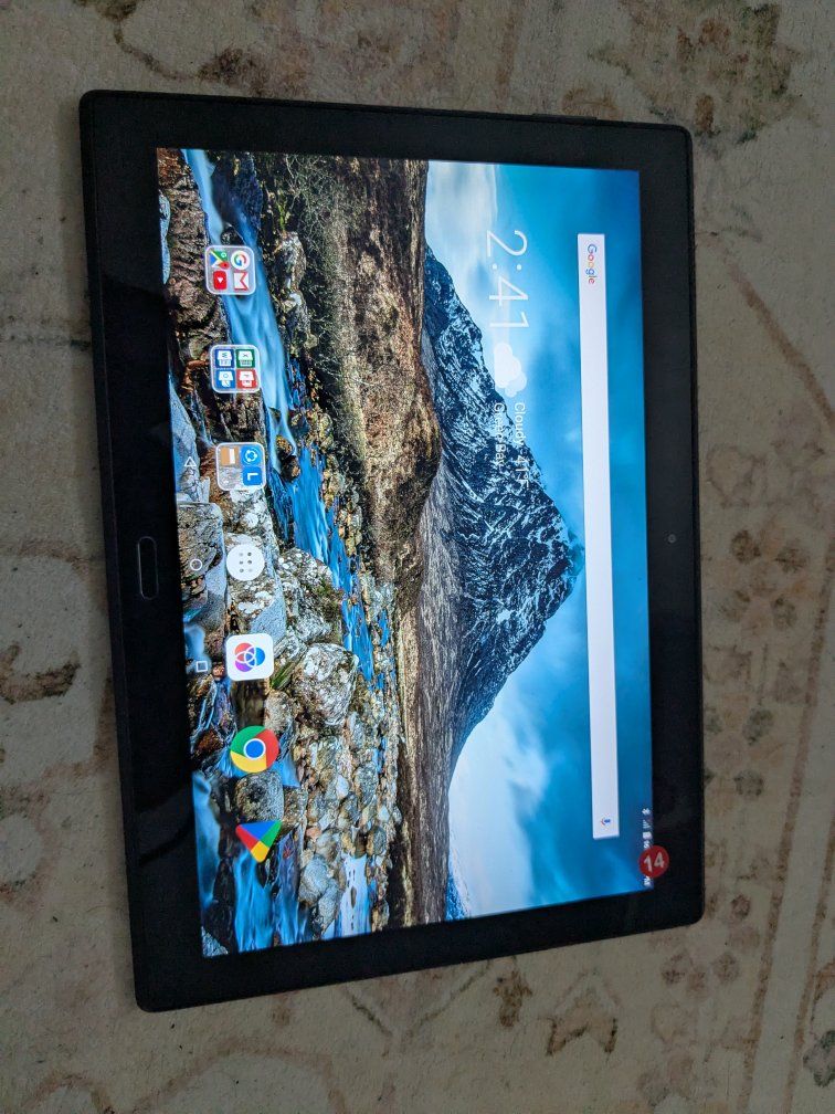 Lenovo tablet with sim