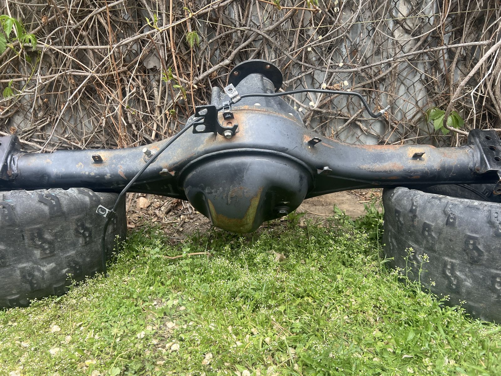 2007 Toyota Tundra rear differential assembly.