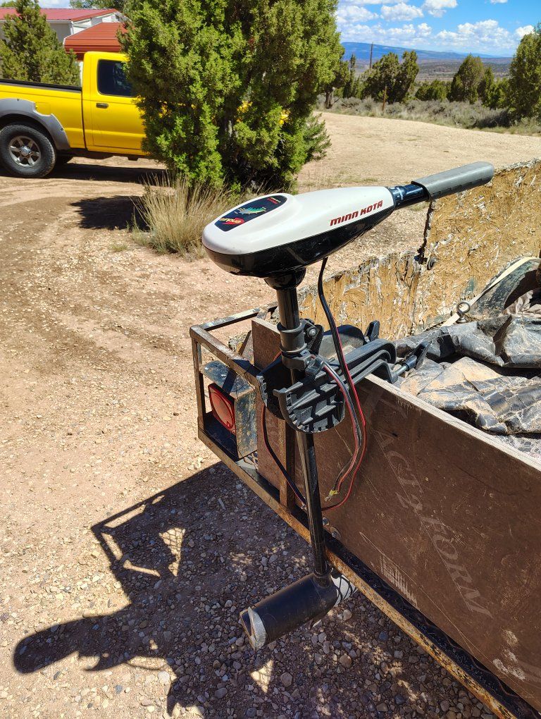 Minn Kota Endura 30 Trolling Motor - 30 LBS Thrust, 5 Speeds