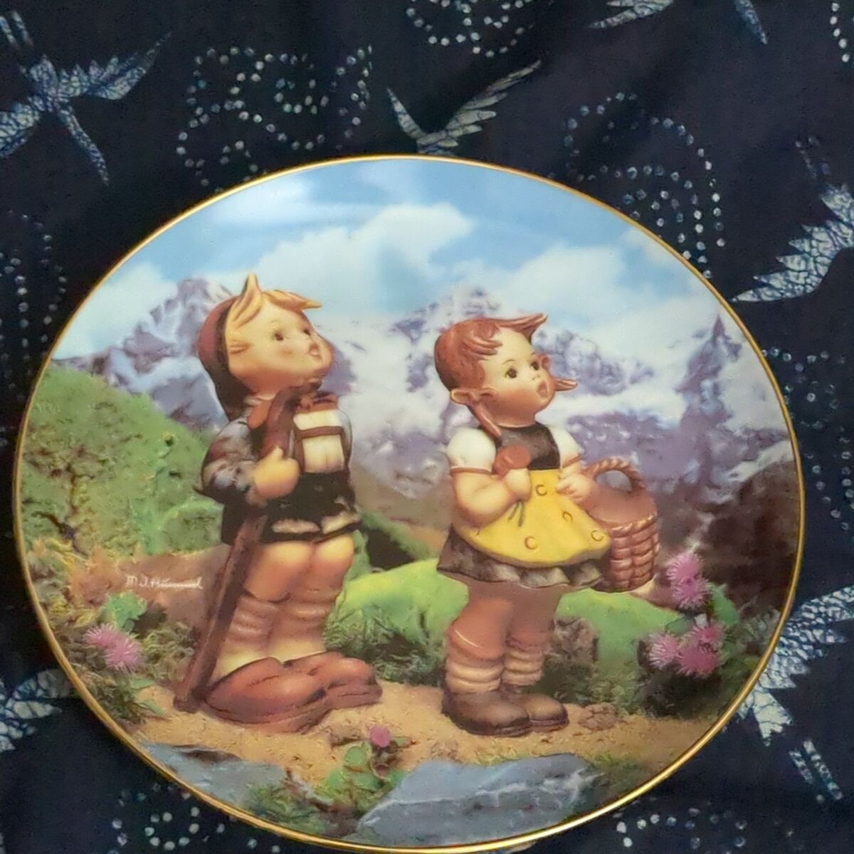 M.J. Hummel collector's plate