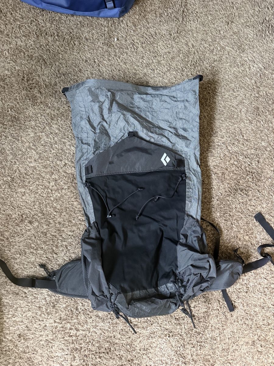 Black Diamond Beta Light 45L Backpack size Medium