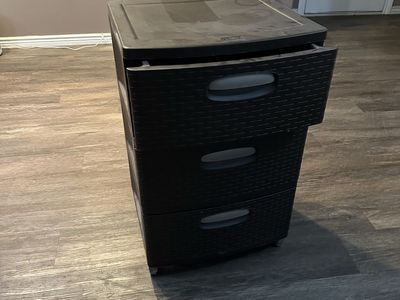 Sterilite 3-Drawer Storage Brown plastic