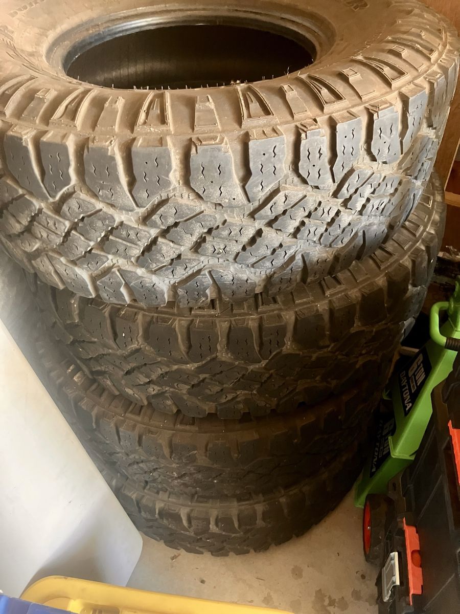 Set of 4 Goodyear LT285/75R16 snow-rated tires. Great Condition