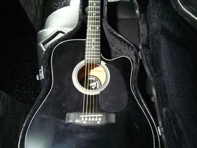 Black Acoustic Guitar with Hard Case.No Name Brand .Guitar Strap