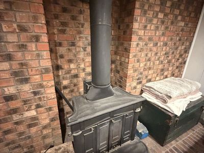 Wood burning stove