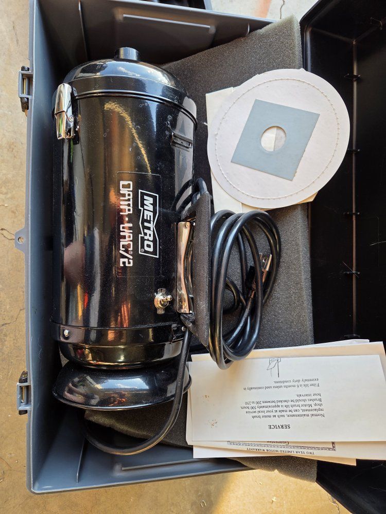 Metro Data-Vac 2 ESD Safe Computer Vacuum Cleaner with Attachments & Manual