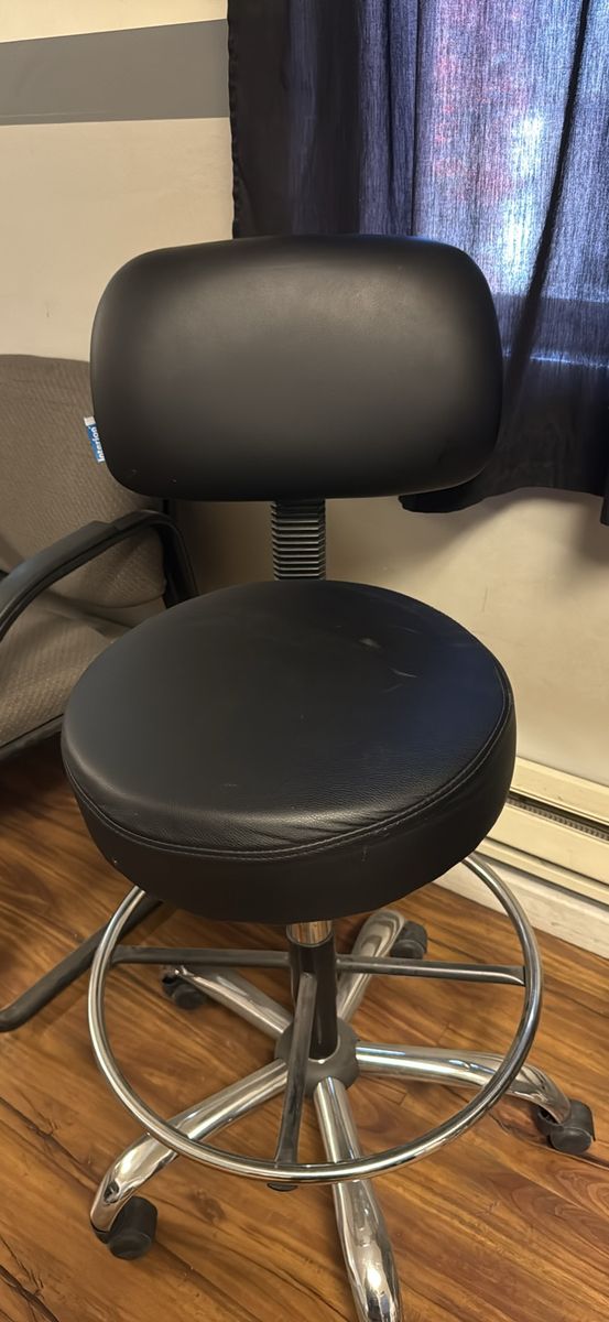 Bar stood rolling chairs