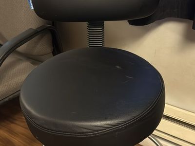 Bar stood rolling chairs