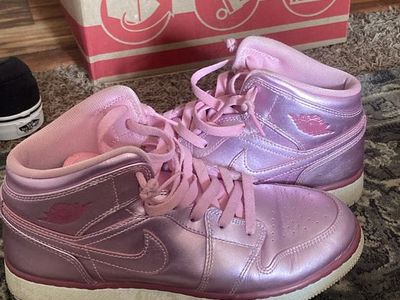 Used Jordan’s size 7