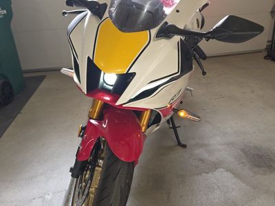 Yamaha YZF-R7 World GP 60th Anniversary Edition Sportbike - Low Miles