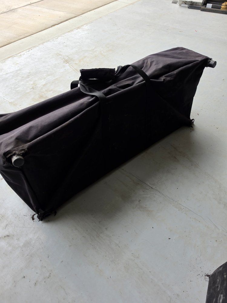 Main image 6