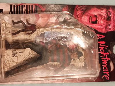 Movie Maniacs McFarlane Nightmare on Elm Street Freddy Acton Figure