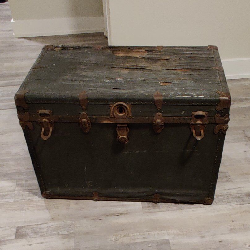 Girard and Co Antique Leather Storage Box