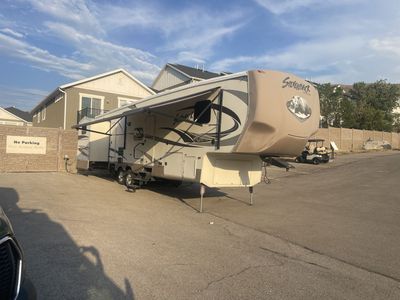 2015 Forest River Cedar Creek Silverback Fifth Wheel Travel Trailer - Spacious RV