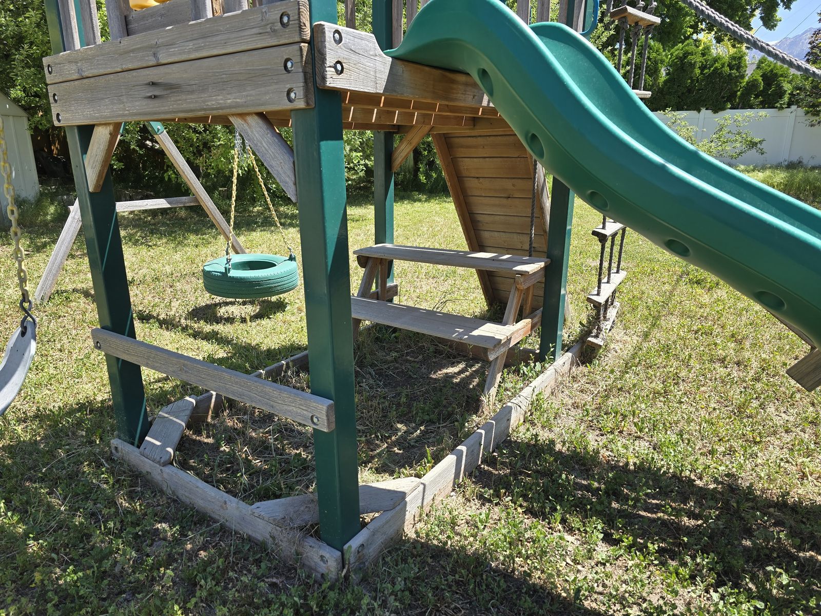 Main image 4