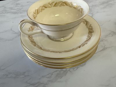Vintage Gold & Cream-colored Teacups & Saucers (Set of 4)