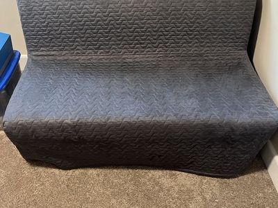 Futon / Sleeper Sofa