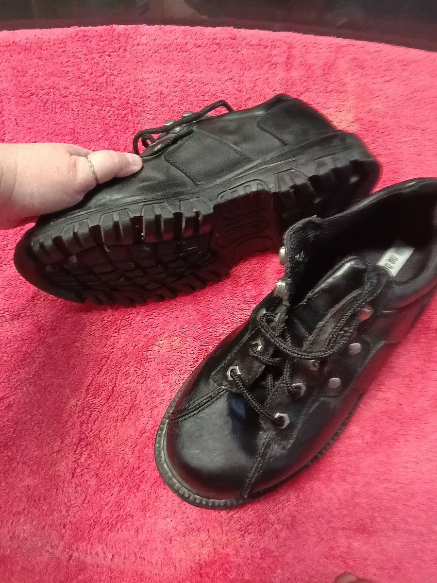 No Boundaries Men's Black Lug Sole Oxfords Size 9