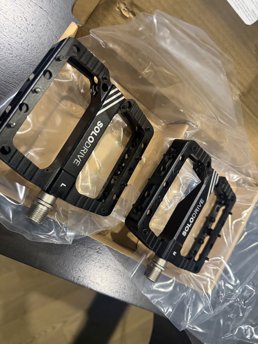 Brand New Mountain Biking Platform Pedals