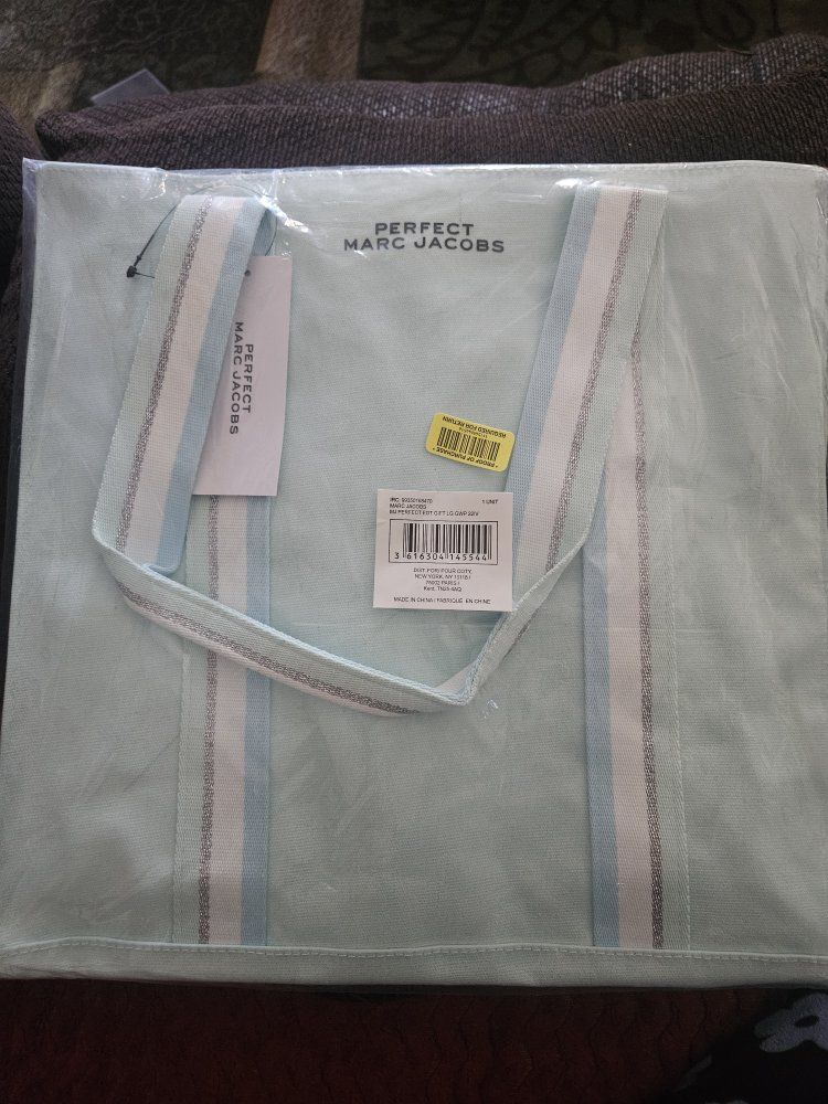 Brand New Marc Jacob's Bag!!